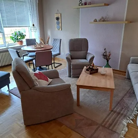 Zur Schoenen Aussicht 아파트